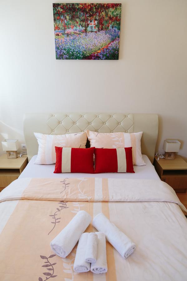 Sun City Apartments เทรบินเย ภายนอก รูปภาพ